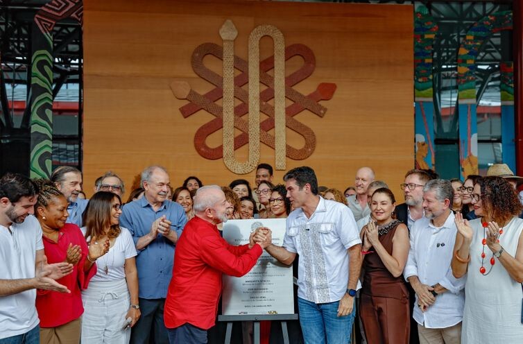 Presidente da República, Luiz Inácio Lula da Silva, durante visita ao Museu das Amazônias, ao Centro Gastronômico e ao Parque de Bioeconomia e Inovação do Parque do Futuro II. Belém - PA.Foto: Ricardo Stuckert / PR