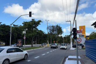 Aracaju terá novos semáforos e mudanças no trânsito da Farolândia a partir de sexta