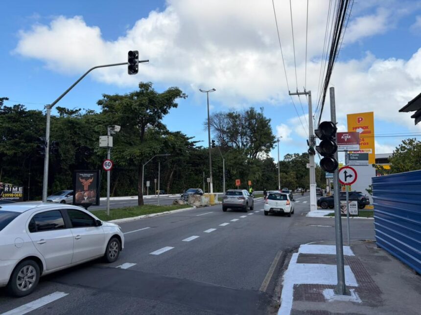 Aracaju terá novos semáforos e mudanças no trânsito da Farolândia a partir de sexta