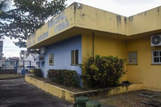 Clube do Livro para Idosos debate alimentação saudável em Aracaju