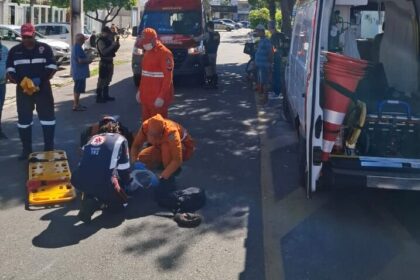 Colisão após desvio de bicicleta deixa dois feridos no São José, em Aracaju