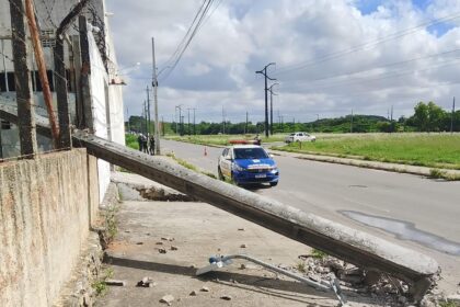 Colisões em postes deixam mais de 250 mil clientes sem energia em Sergipe