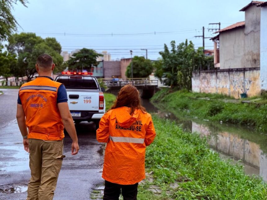 Defesa Civil de Aracaju monitora alerta para ventos de até 60 km/h