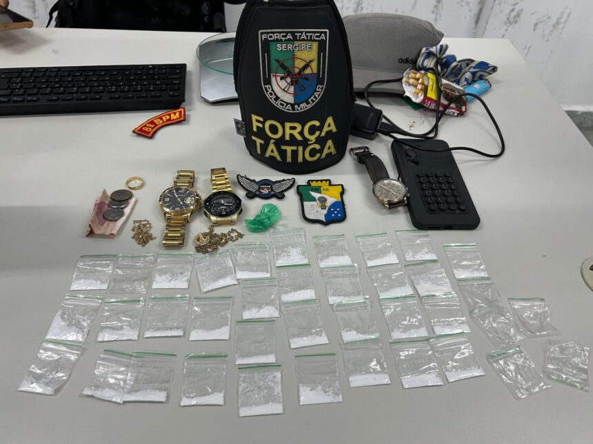 Homem é preso com cocaína em operação na Zona Norte de Aracaju