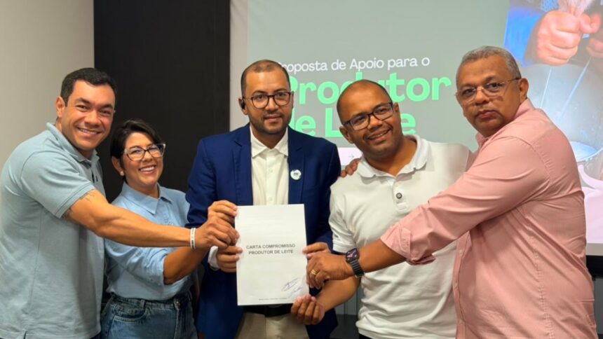 Levi Oliveira firma pacto por apoio à cadeia do leite em Glória