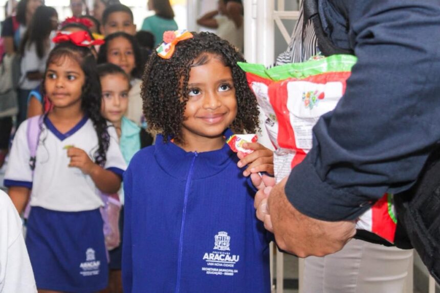 Mais de 35 mil alunos retomam aulas na rede municipal de Aracaju