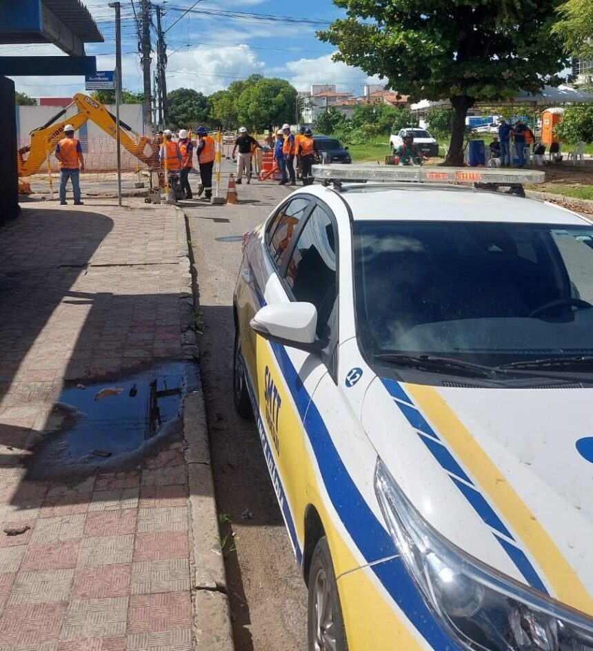 Obras da Iguá fecham trecho e mudam rotas no trânsito de Aracaju