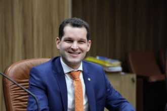 Pesquisa coloca Neto Batalha entre os mais lembrados para deputado federal