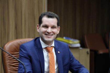 Pesquisa coloca Neto Batalha entre os mais lembrados para deputado federal