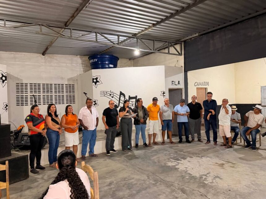 Prefeitura entrega reforma de associação rural em Simão Dias