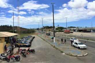 PRF alerta sobre lentidão na entrada de Aracaju por manifestação do MST