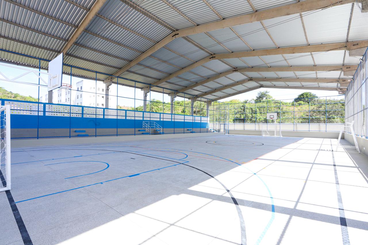Quadra poliesportiva coberta de escola estadual em Sergipe