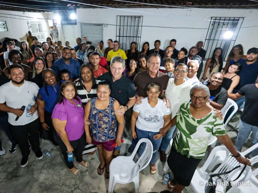 Rogério Carvalho reúne mais de 100 lideranças no Bairro Cirurgia