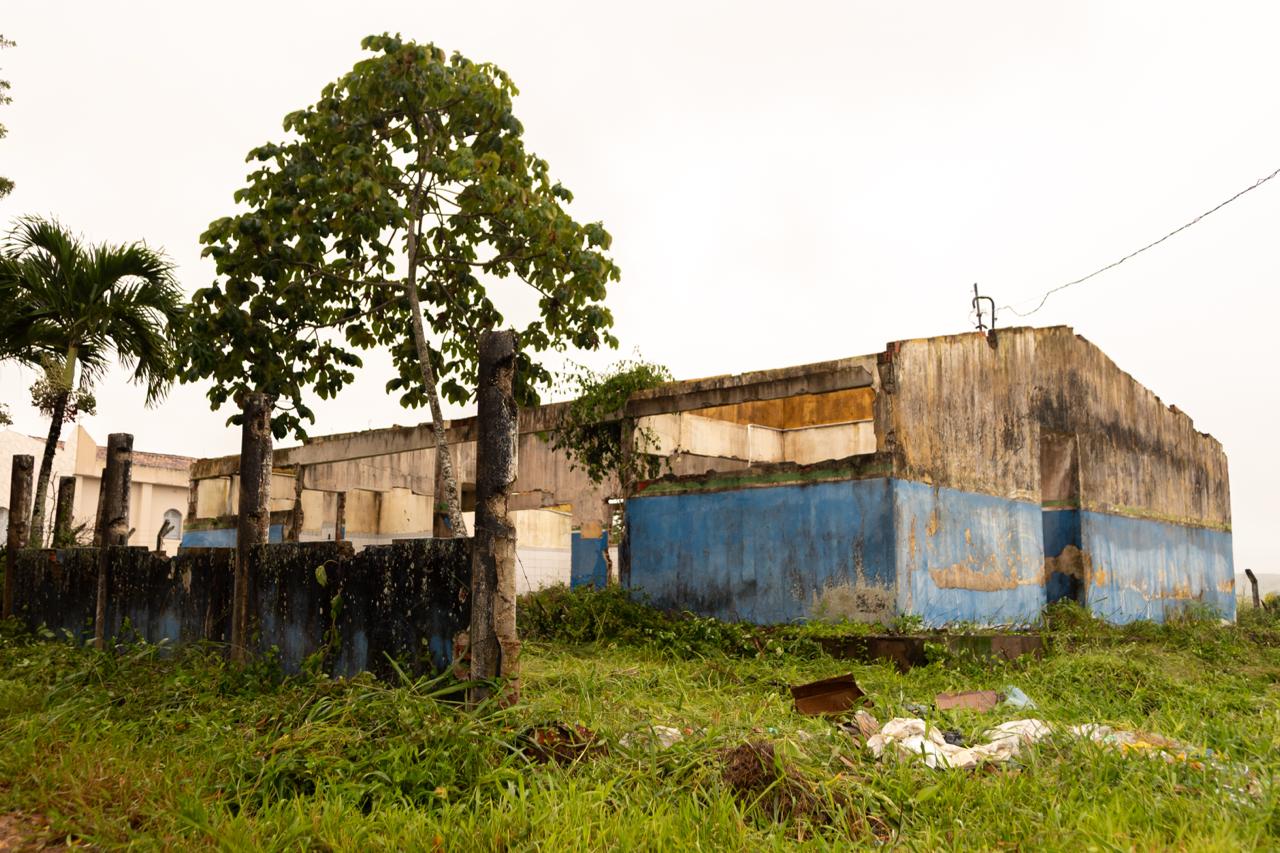 Escola abandonada em Itabaiana