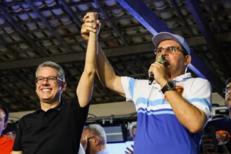 Alessandro amplia articulação no Baixo São Francisco em ato em Propriá