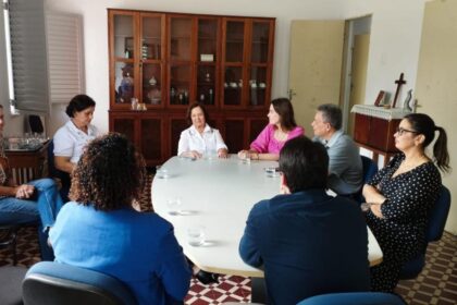 Aracaju avalia ampliar assistência a crianças da Casa Maternal Amélia Leite