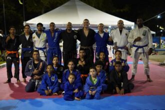 Artes marciais e futsal de surdos movimentam Praça da Juventude em Aracaju