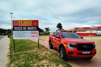 Bombeiros alertam para risco de canal com mais de 20 metros em Aracaju