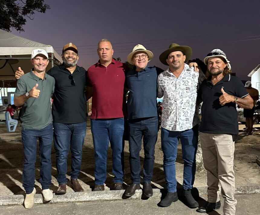 Carlinhos Ferreira ouve demandas da zona rural em Riachão do Dantas