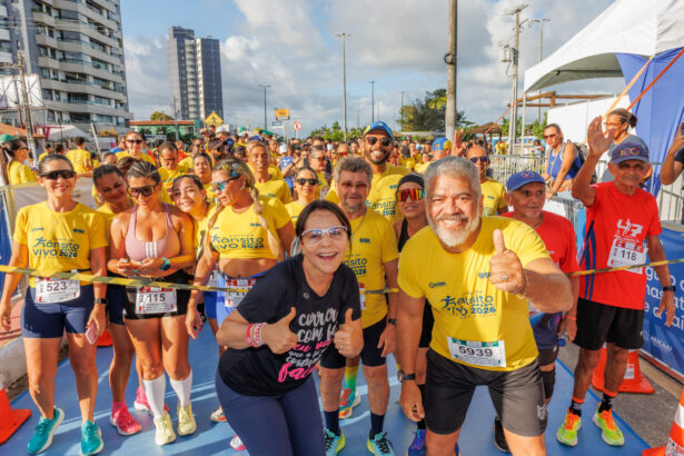 Emília participa de corrida por respeito à faixa de pedestres