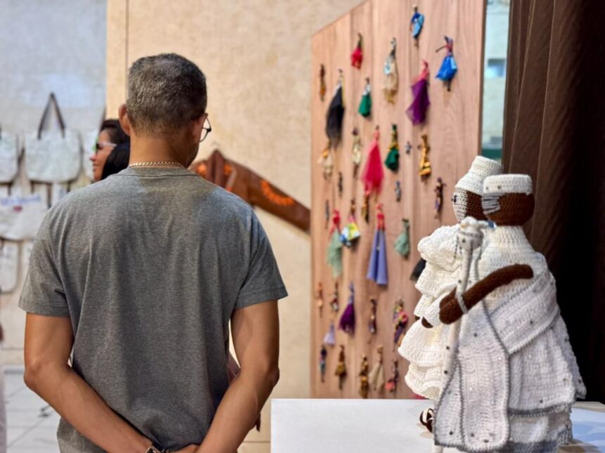 Exposição da Casa Tsuru segue em cartaz no Centro Cultural Luiz Antônio Barreto