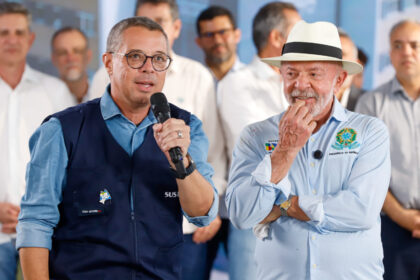 Fábio Mitidieri reforça aliança PSD-PT em ato nacional de Lula