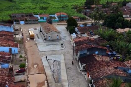 Japoatã acelera obras e amplia pavimentação no povoado Poxim