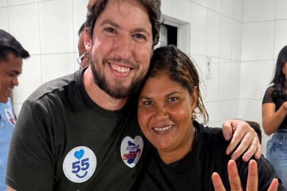 Jorginho Araujo ouve demandas de moradores no 17 de Março