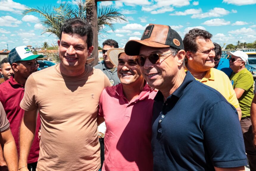 Paulo Júnior e Marcos Santana dialogam com produtores em Poço Redondo