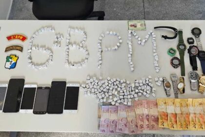 PM apreende drogas e prende quatro suspeitos no povoado Água Fria
