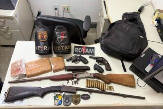 PMs retiram 2,2 kg de cocaína e cinco armas de circulação em Sergipe