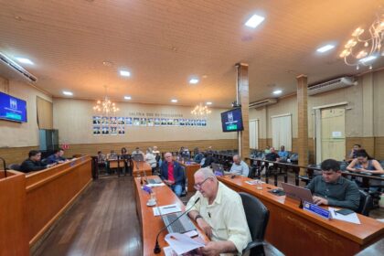 Pó de cimento cobre bairros e Câmara cobra ação imediata em Laranjeiras