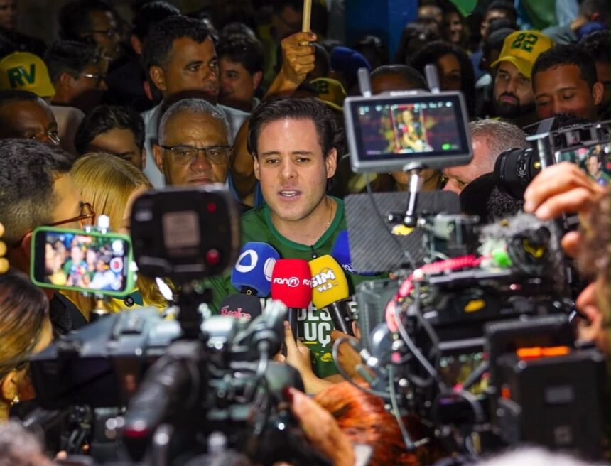Rodrigo Valadares reúne chapa em Sergipe para projeto de Flávio Bolsonaro