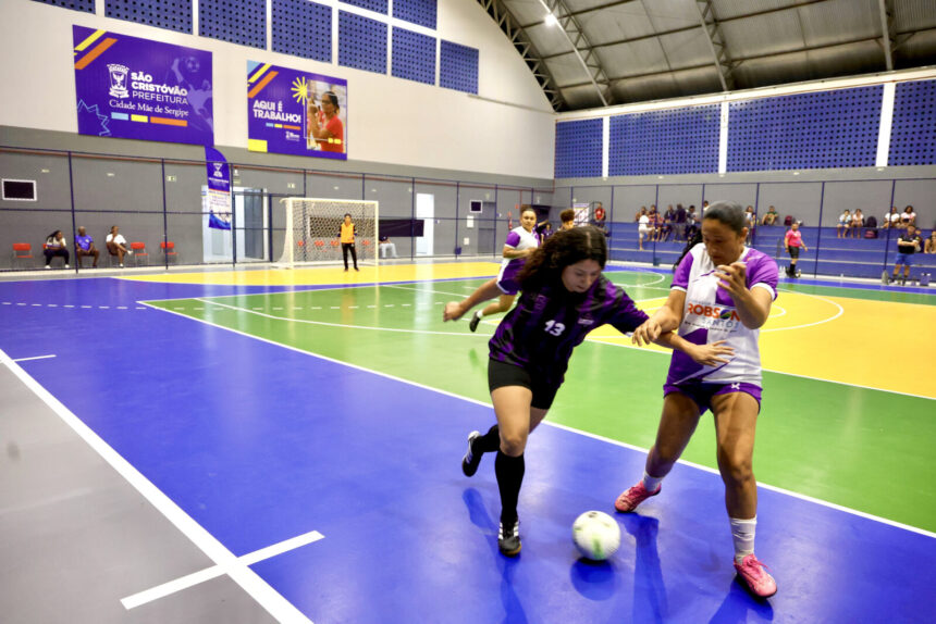 São Cristóvão reúne nove equipes na estreia da Copa de Futsal Feminino