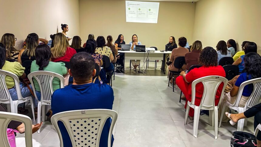 Semfas qualifica servidores e reforça rede socioassistencial em Aracaju