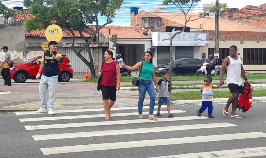 SMTT divulga ações de educação para o trânsito em Aracaju