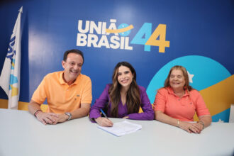 União Brasil reúne prefeitos e fecha chapa proporcional em Sergipe