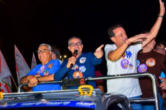 Carreata da coligação Sergipe Cresce com Você no bairro Bugio, em Aracaju