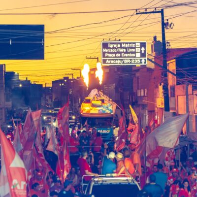 Carreata do governador Fábio Mitidieri reúne apoiadores nas ruas de Itabaiana