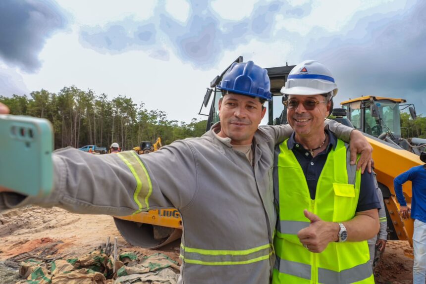 Governador Fábio Mitidieri durante agenda sobre obras de infraestrutura em Sergipe