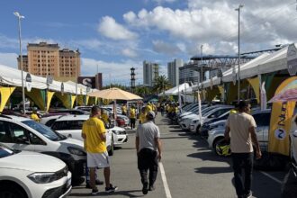 Feirão Gigantes de Sergipe, no estacionamento do Assaí Atacadista, em Aracaju