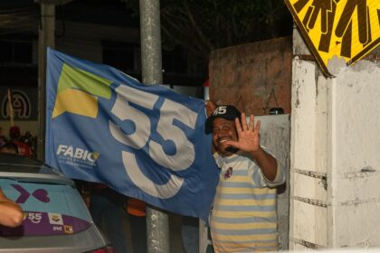 Minicarreata do governador Fábio Mitidieri no bairro Industrial, em Aracaju