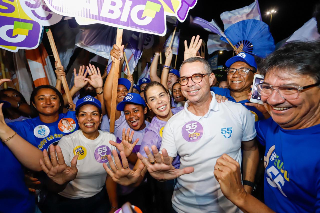 Minicarreata do governador Fábio Mitidieri no bairro Industrial, em Aracaju