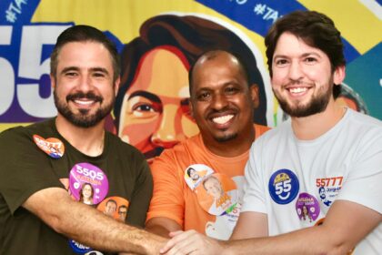 O deputado estadual Jorginho Araujo durante encontro no Conjunto Veneza, em Aracaju